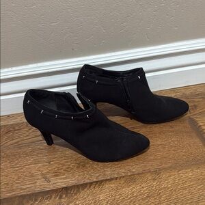 Black Suede Heeled Boots with Pointed Toe